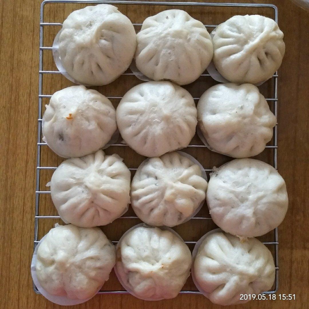 云朵般松软爆浆蜜汁叉烧包