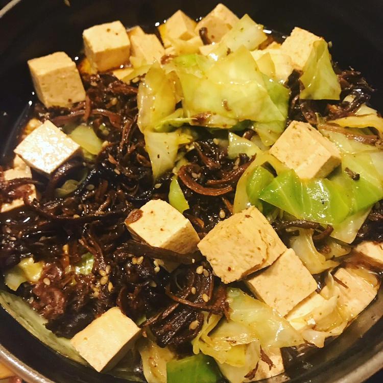 蘑菇豆腐煲