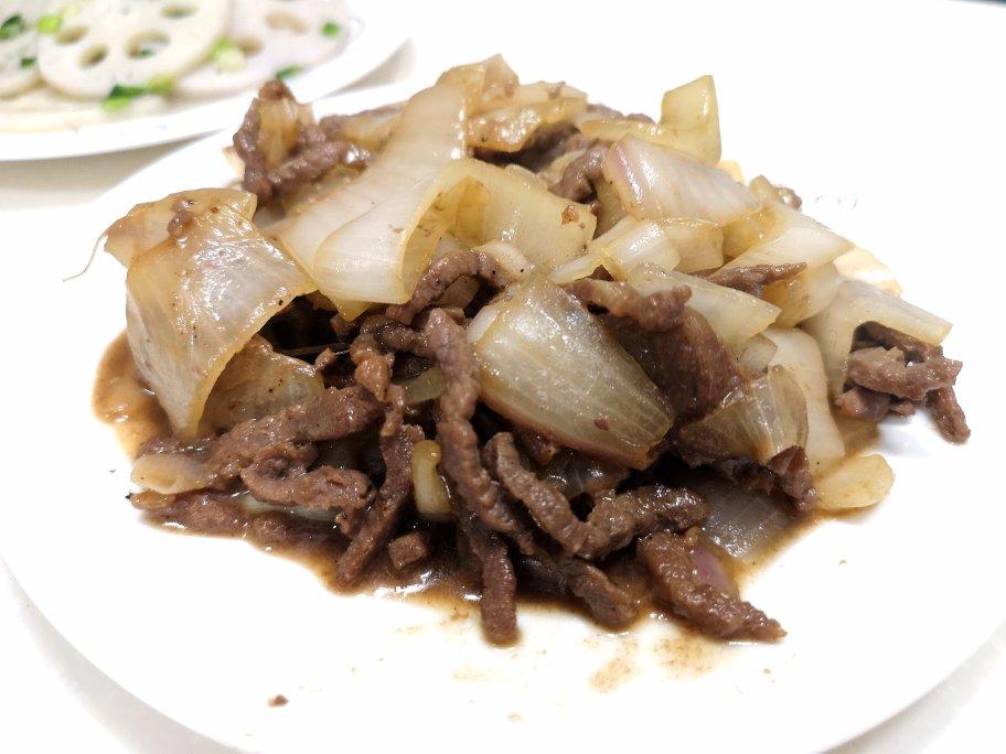 简单的洋葱炒牛肉