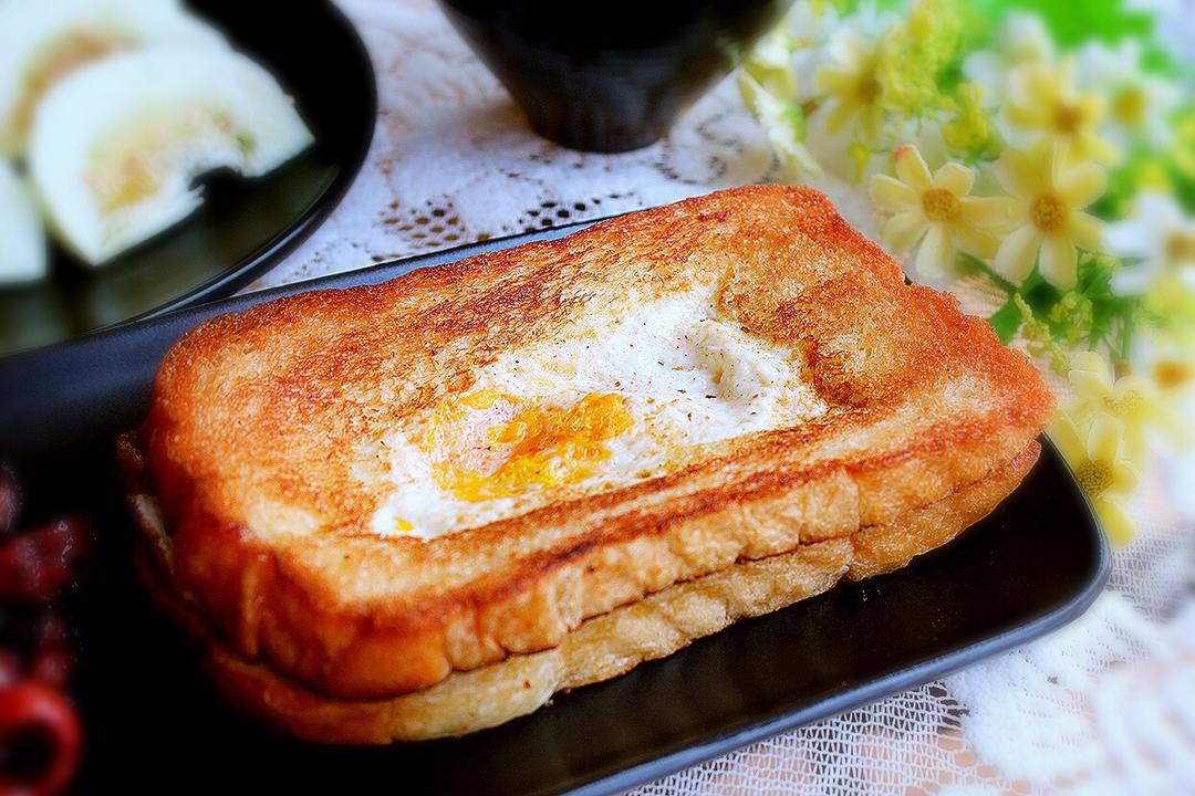 荷包蛋土司