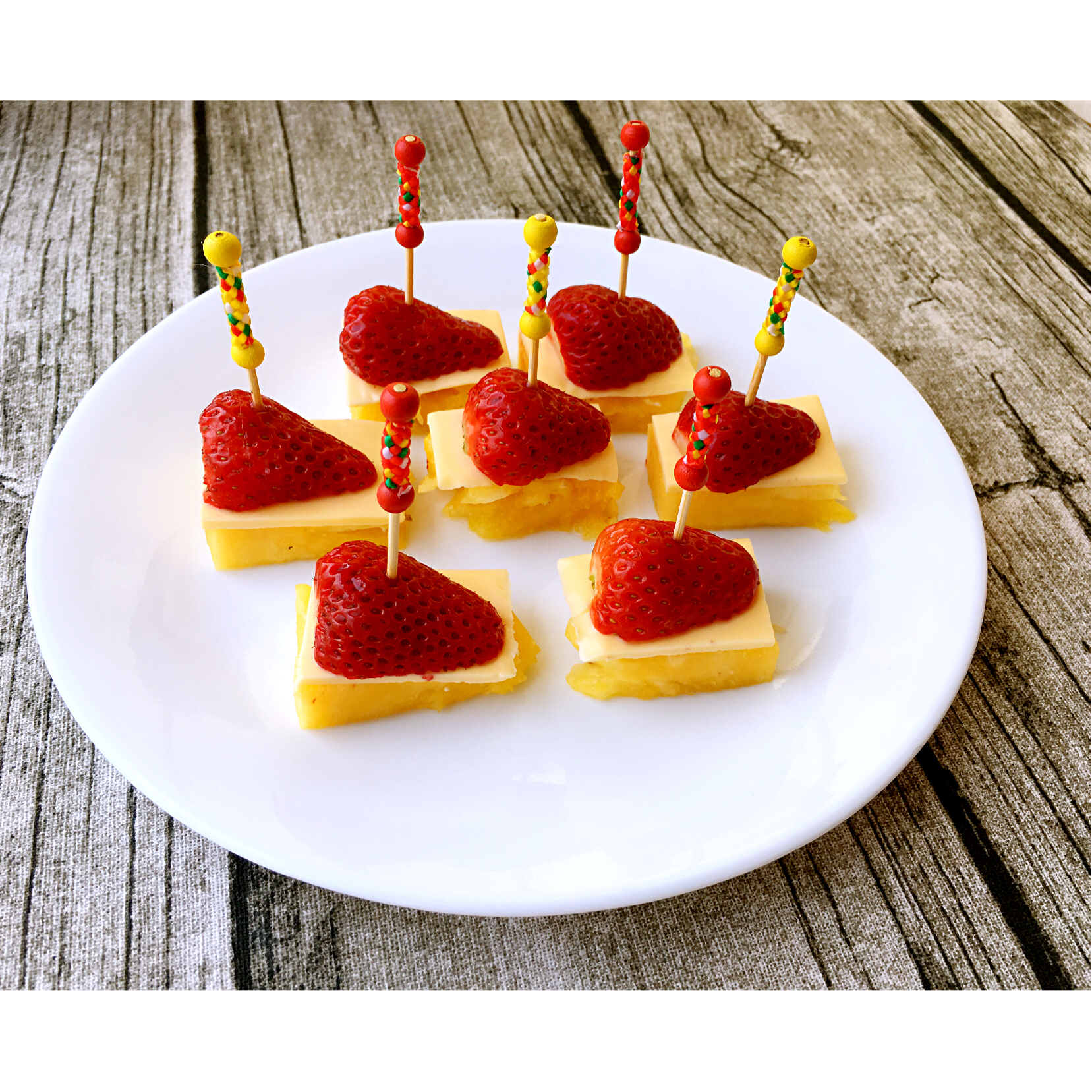 菠萝芝士小甜点