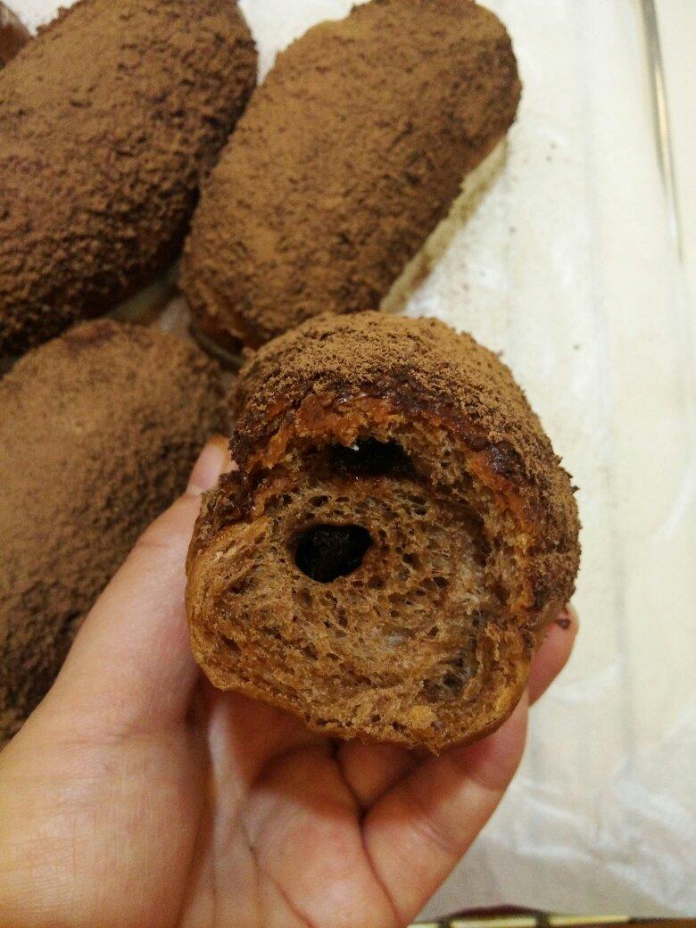 手机用户5567_pecb做的冬日里的能量包~浓郁巧克力黑森林面包