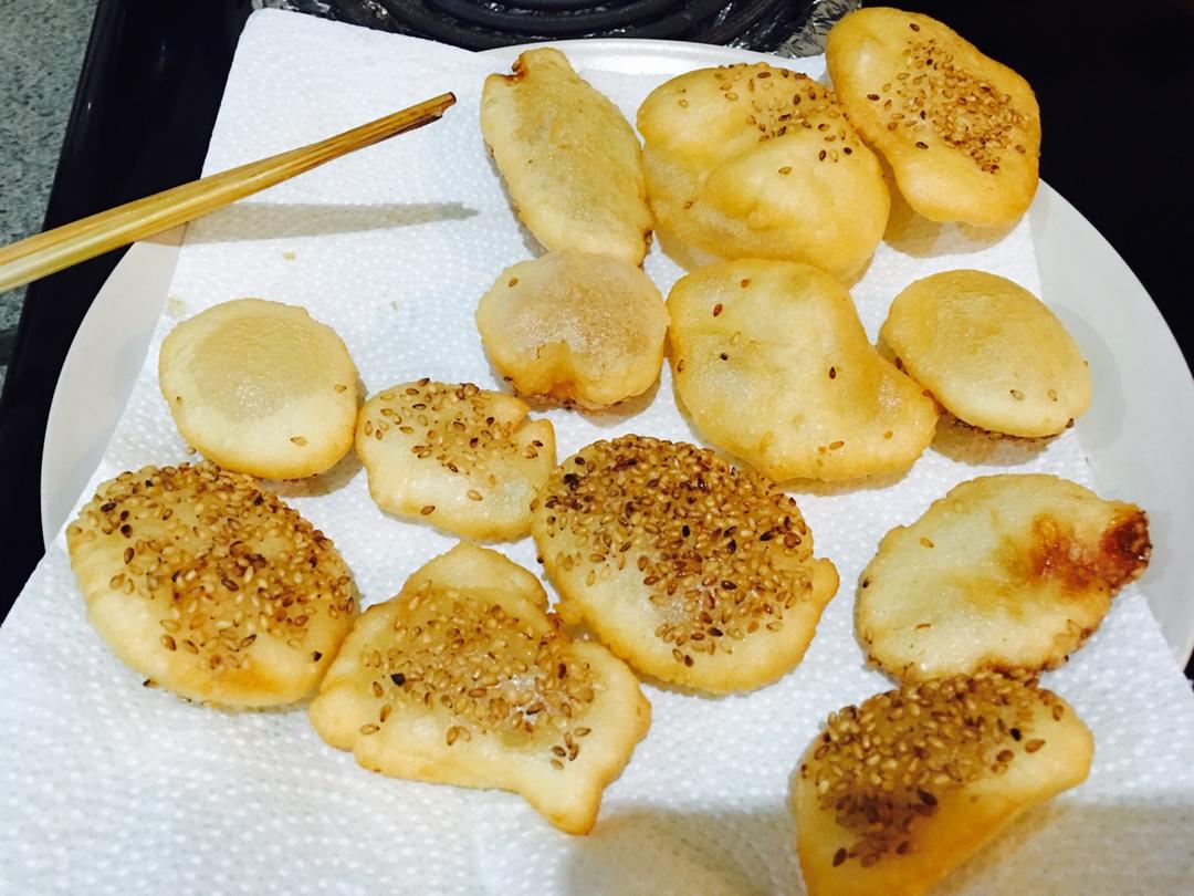 泡泡-203做的油饼(糯米粉)