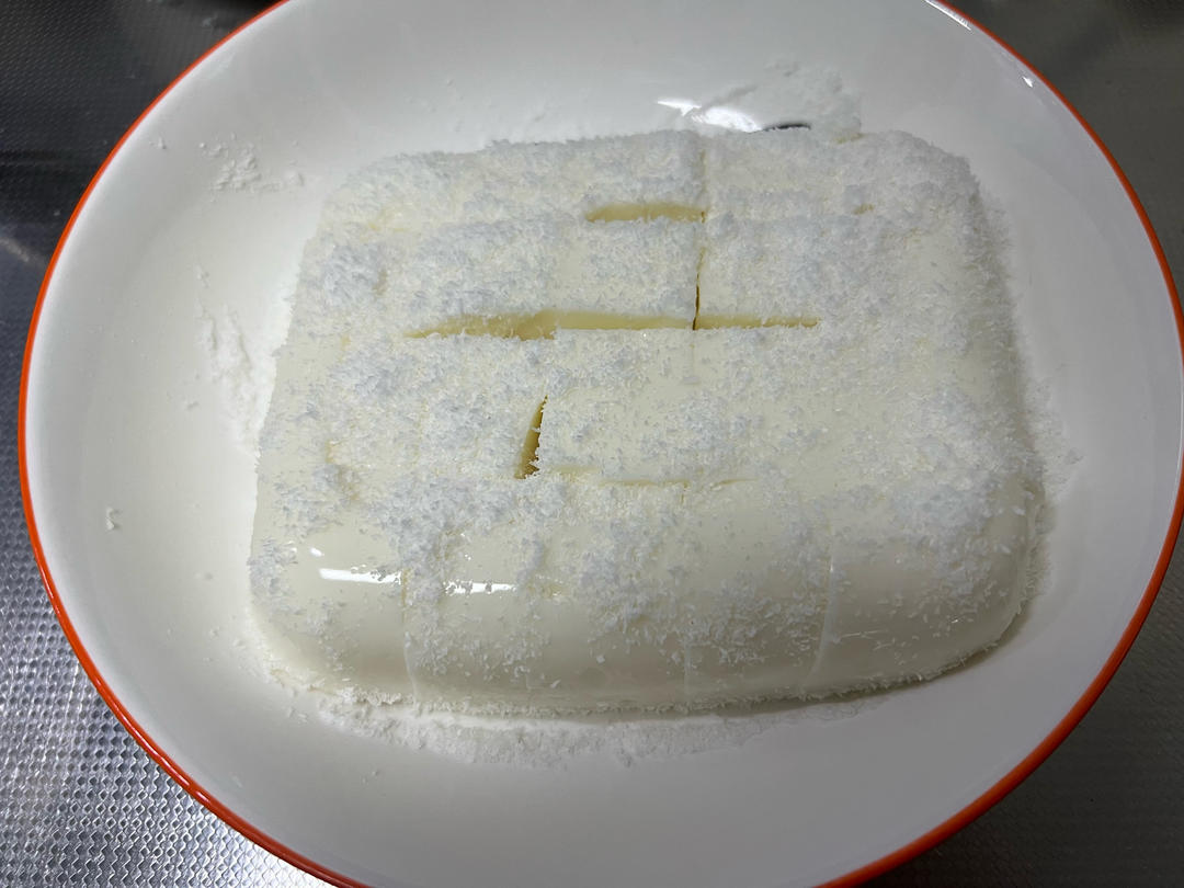 零基础学做椰香奶糕-牛奶冻，无需吉利丁和烤箱