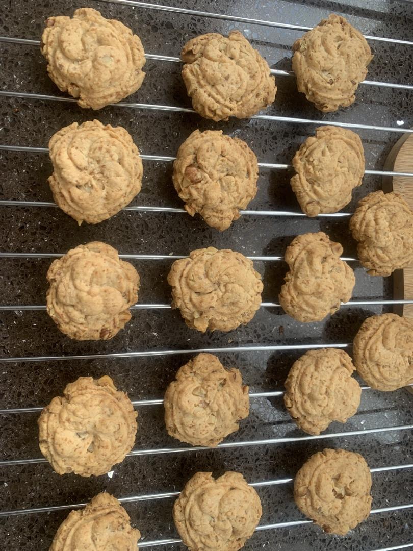 【葱味飘香的咸桃酥】