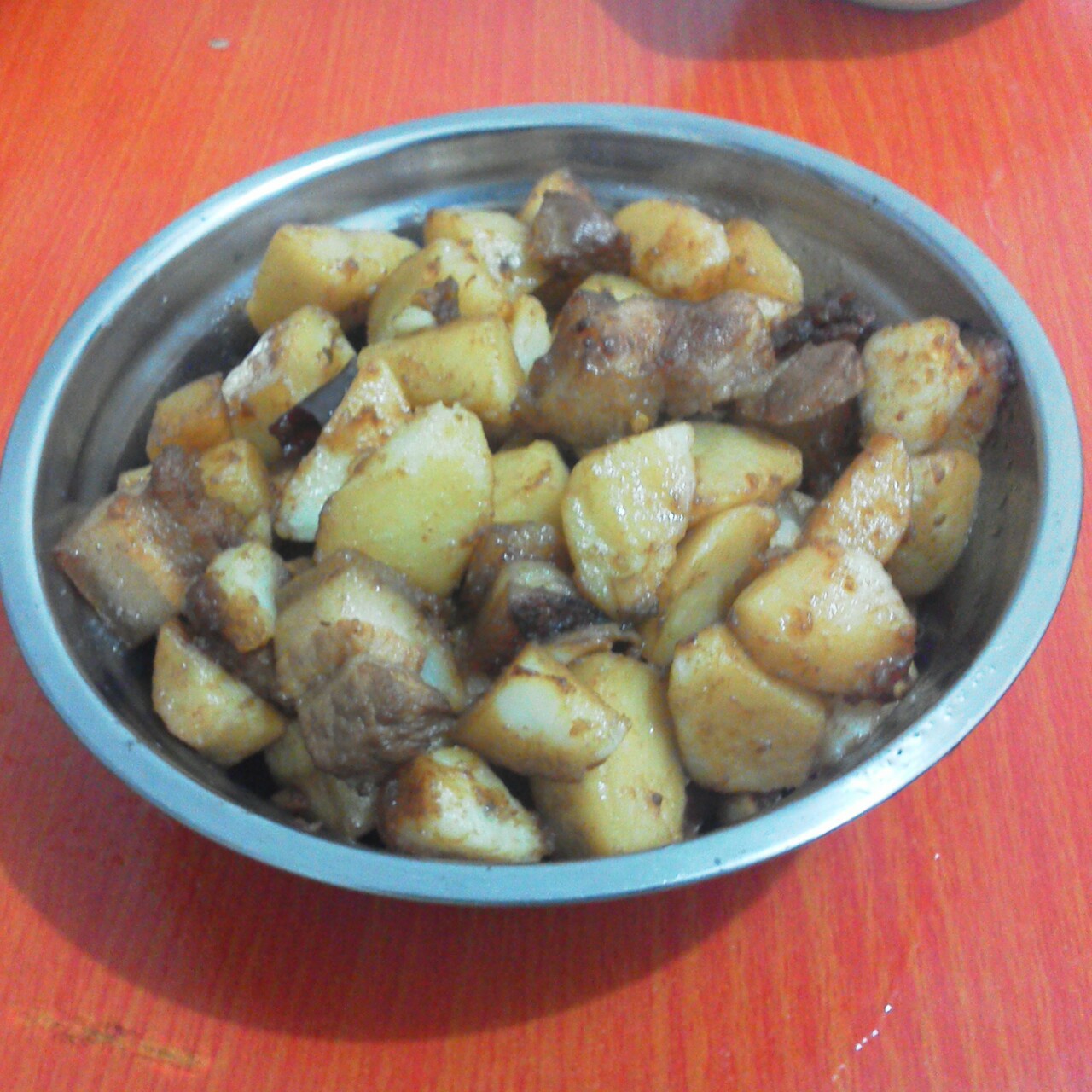 土豆烧猪肉