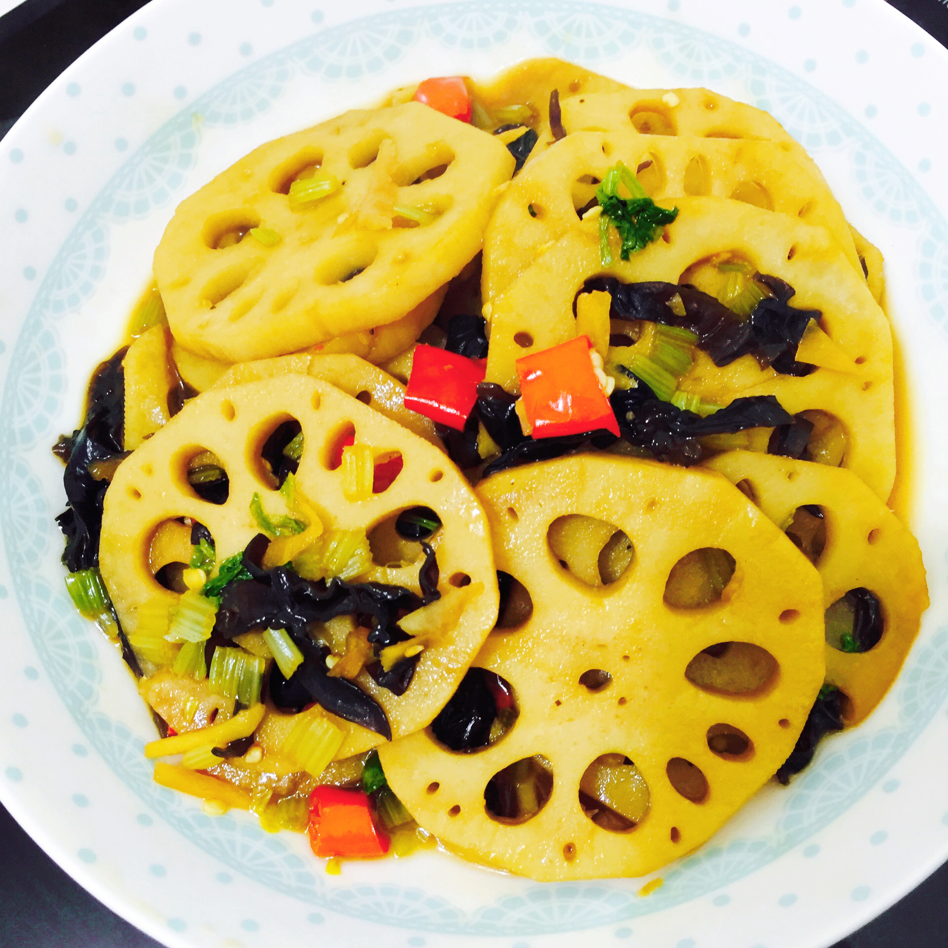 秋冬吃藕好处多，营养丰富又润燥丨回锅藕片 · 圆满素食