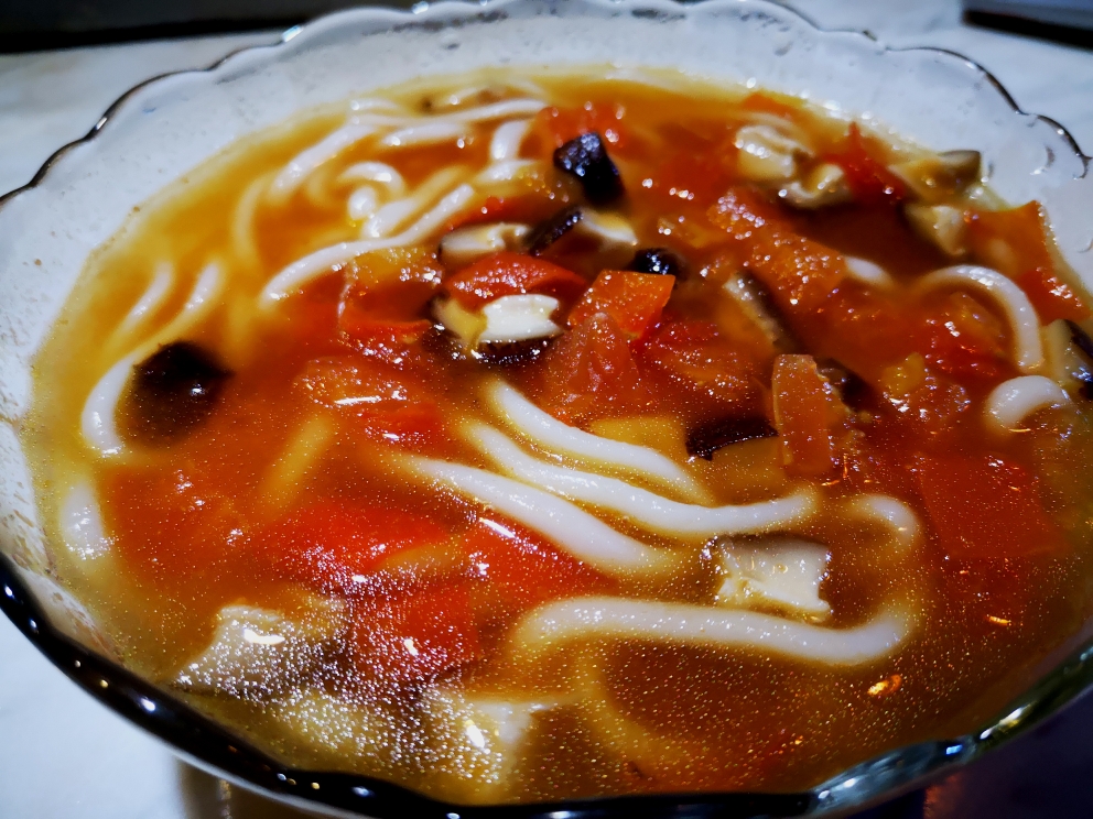 超浓郁🔥【奶香番茄蘑菇汤】酸酸暖暖的超好喝！