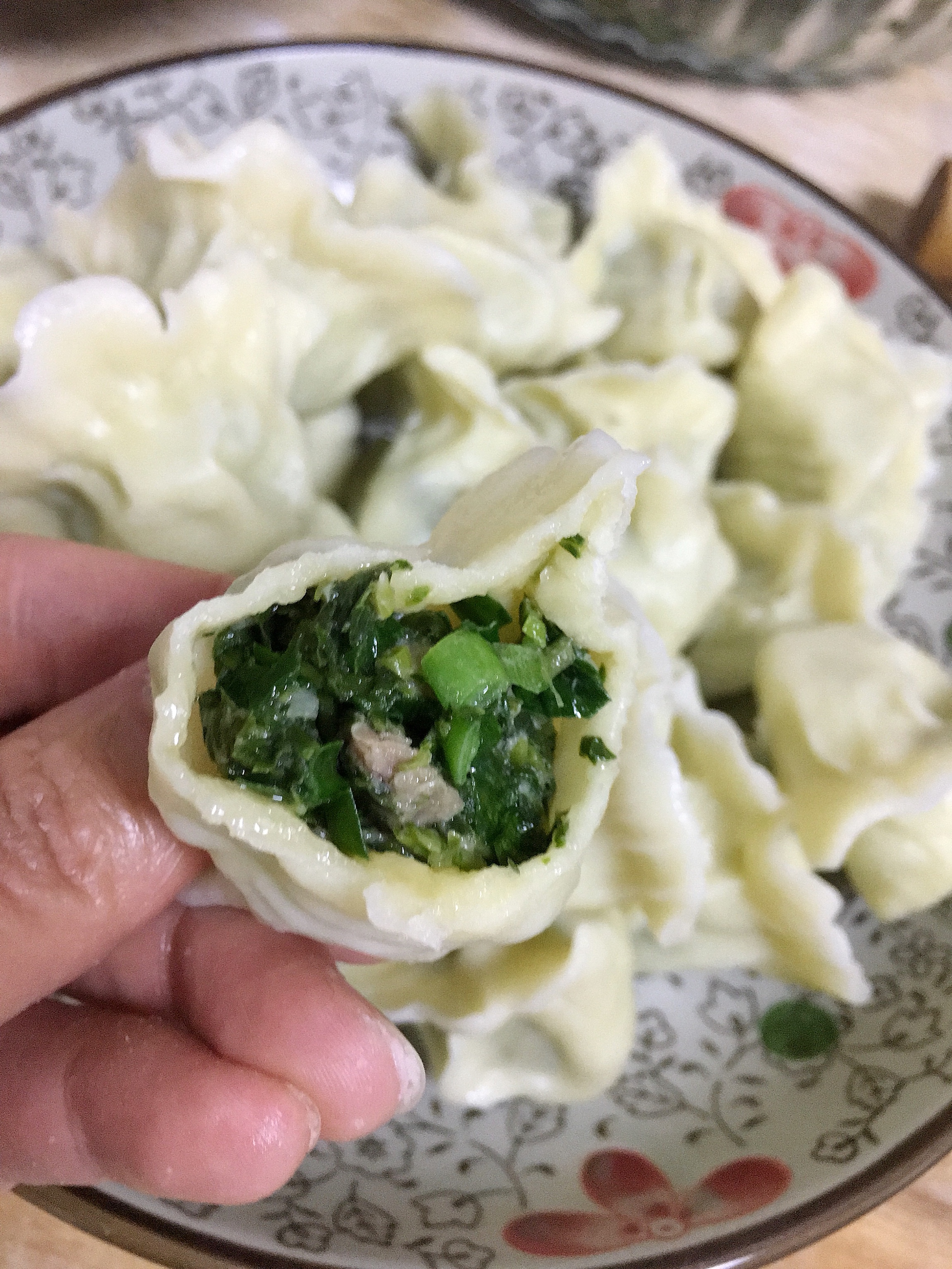 山菜韭菜肉饺子的做法
