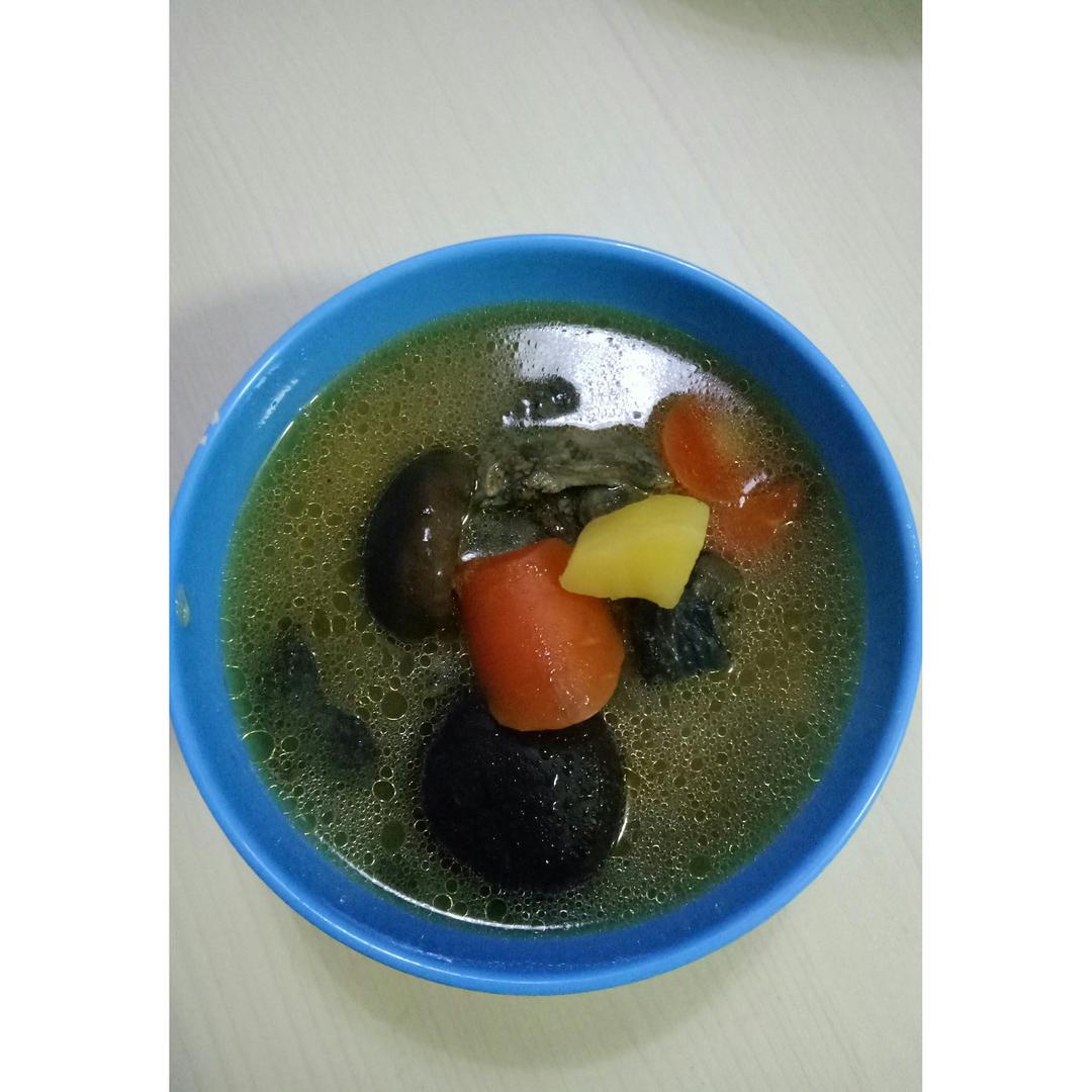 土豆炖鸡块