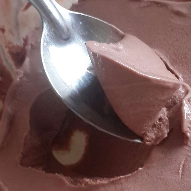 不用搅拌就可以香滑的冰淇淋