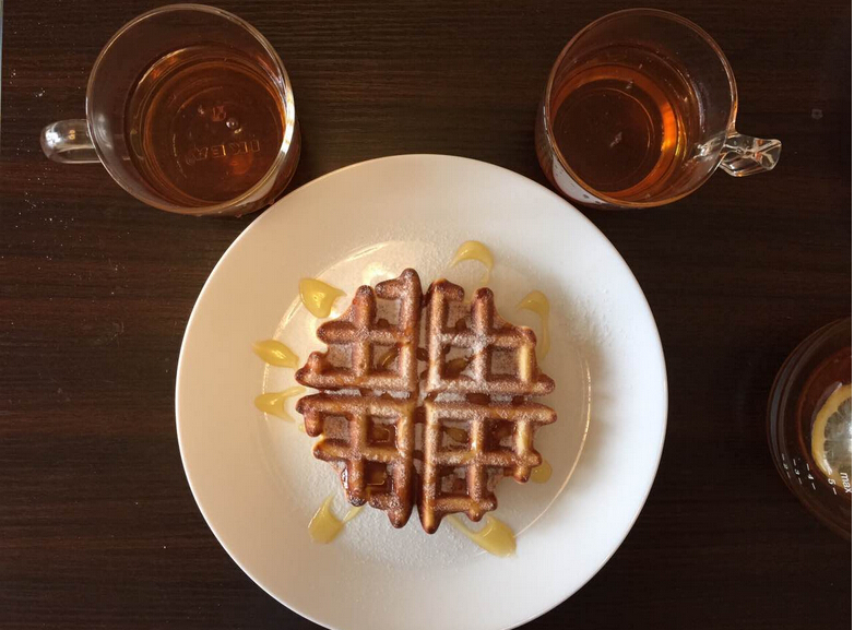 外脆内嫩的…华夫饼