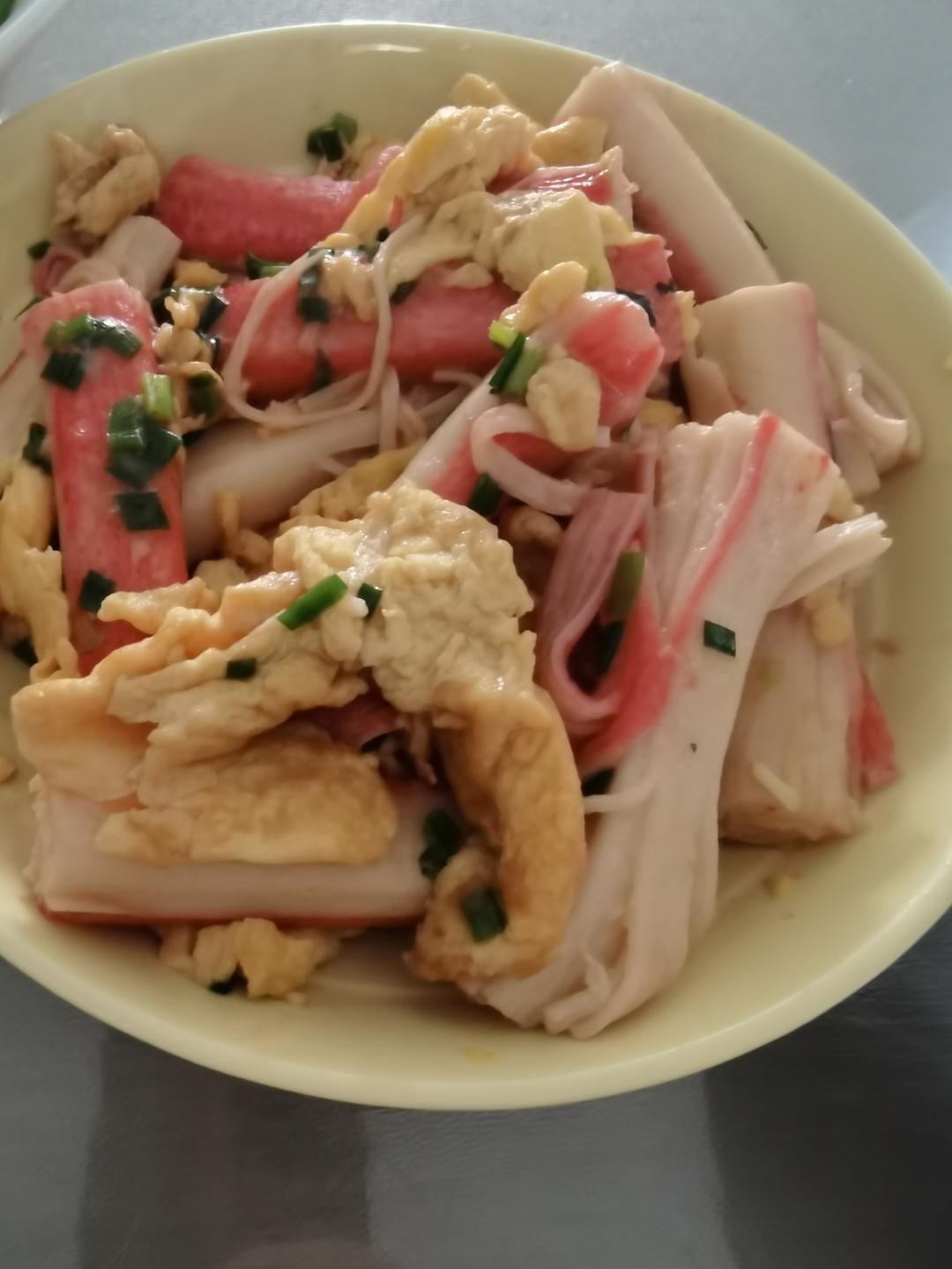 今日菜谱：蟹柳滑蛋