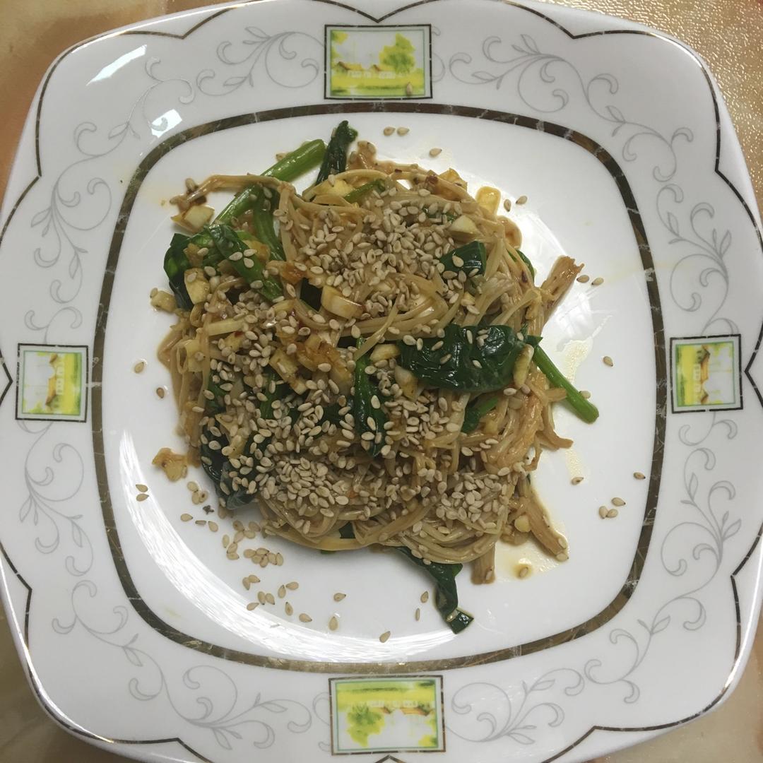 凉拌菠菜金针菇