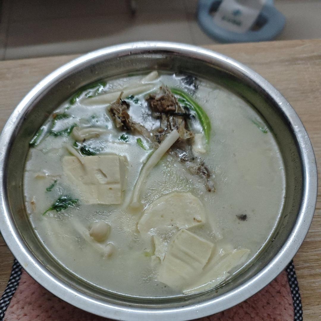 鱼头豆腐汤