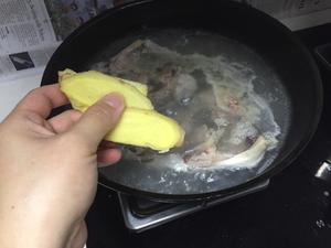 胖头鱼鱼头萝卜汤的做法 步骤5