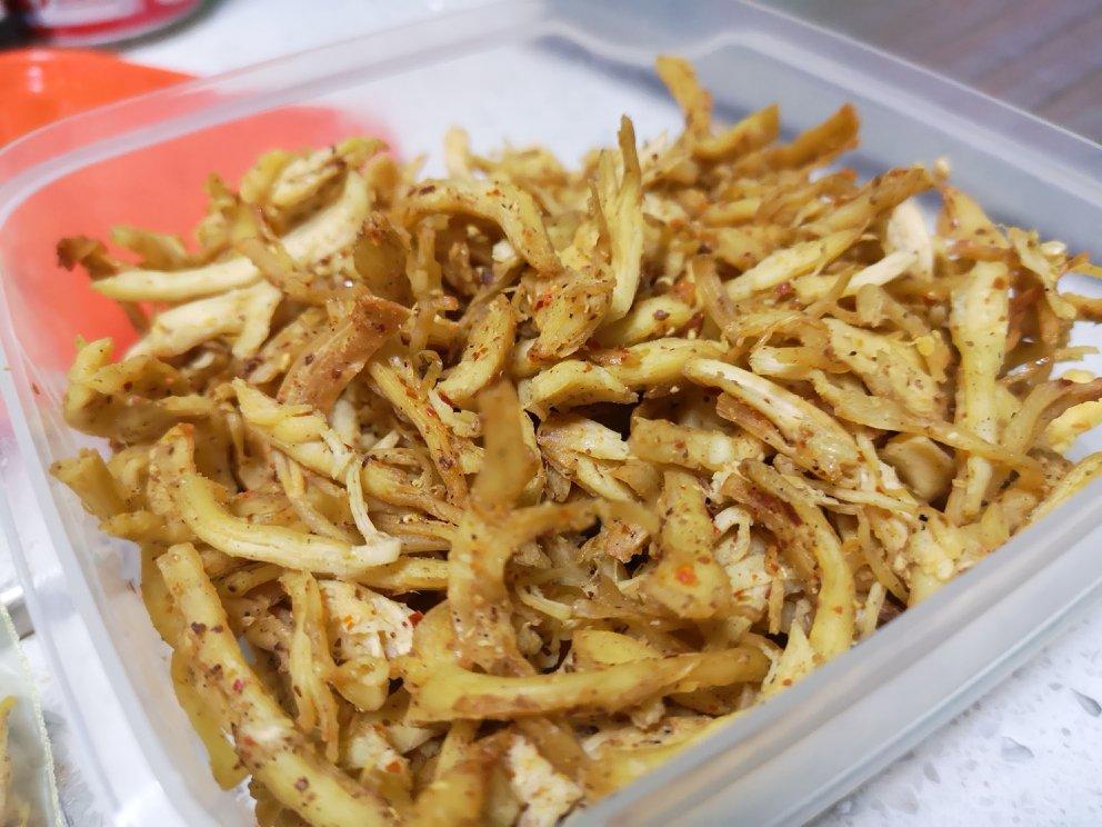 并不能减肥的低卡零食——川味鸡胸肉干