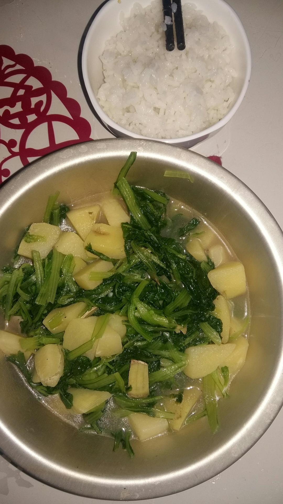 小白菜炖土豆的做法