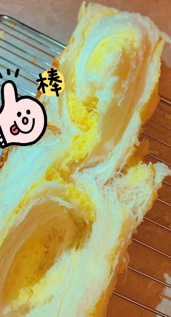 菠萝奶酥吐司