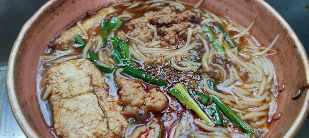 昆明小锅米线（视频在最后）