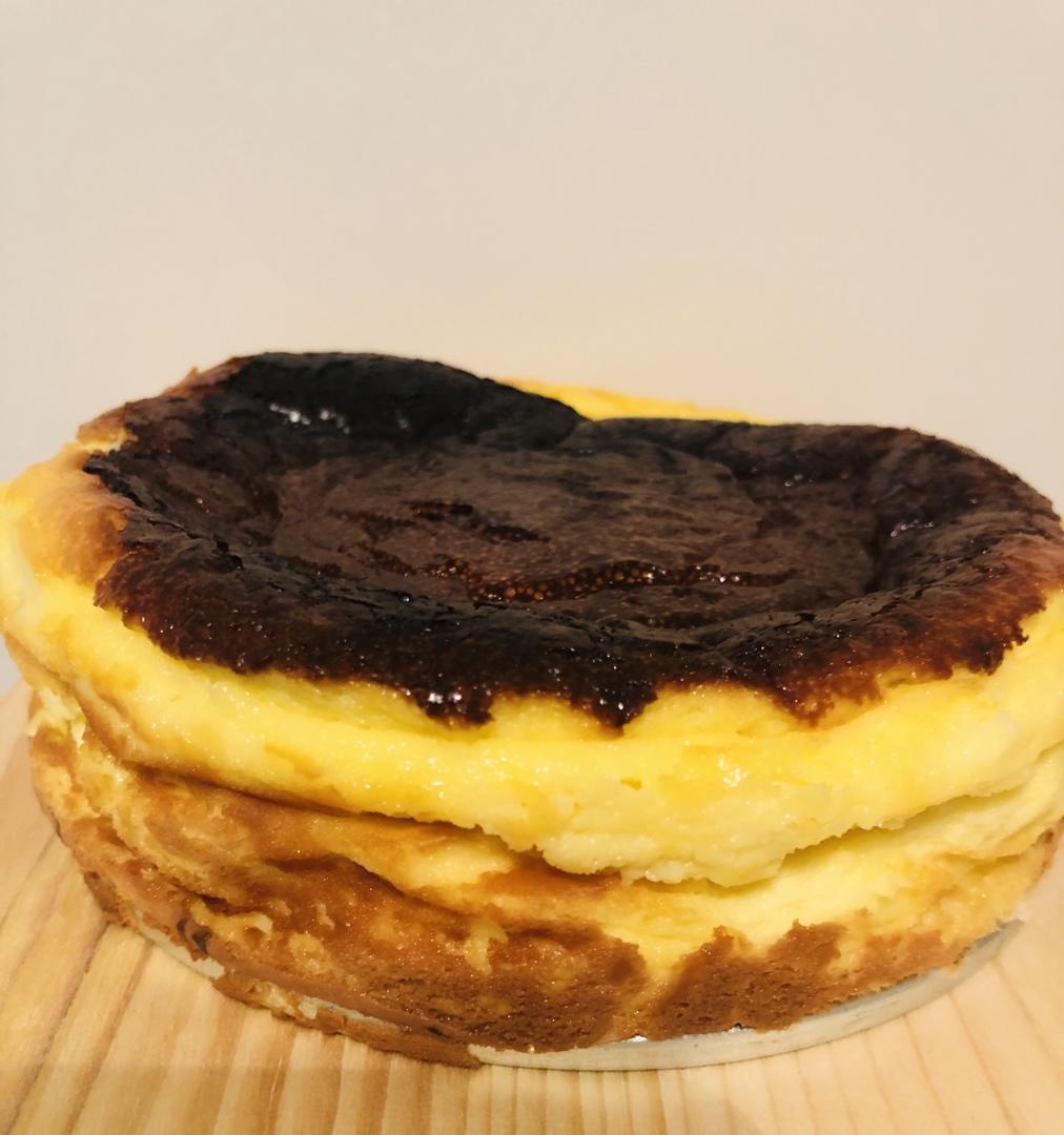 巴斯克芝士蛋糕–from @yuka_cm_cafe