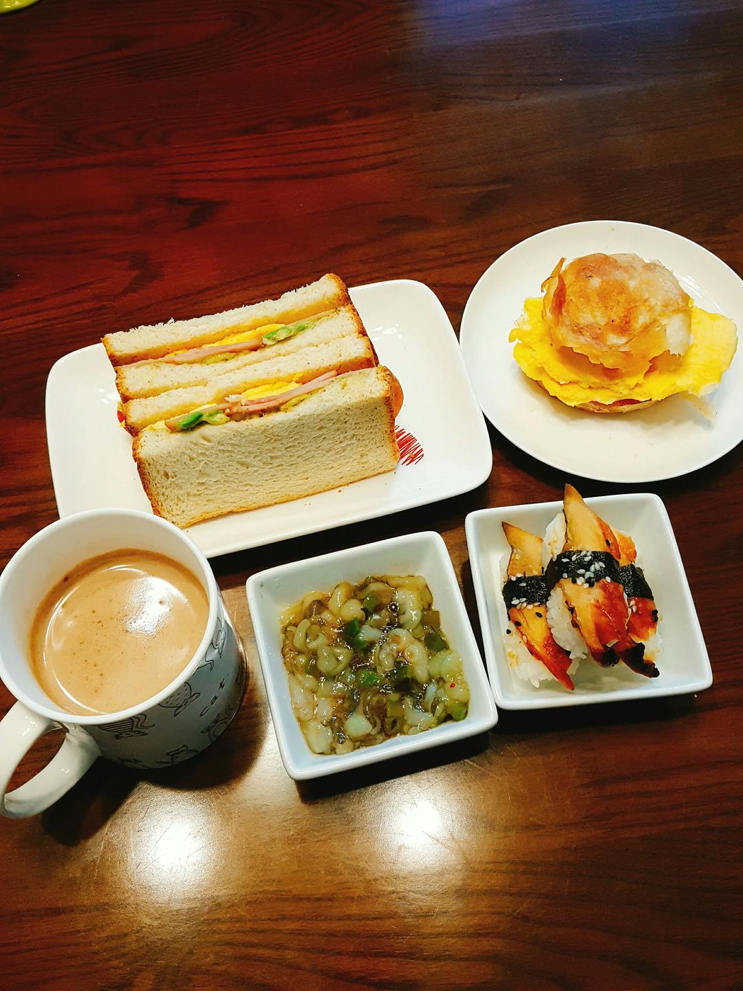 yomi家有一只大蠢猫做的早餐2017年6月4日