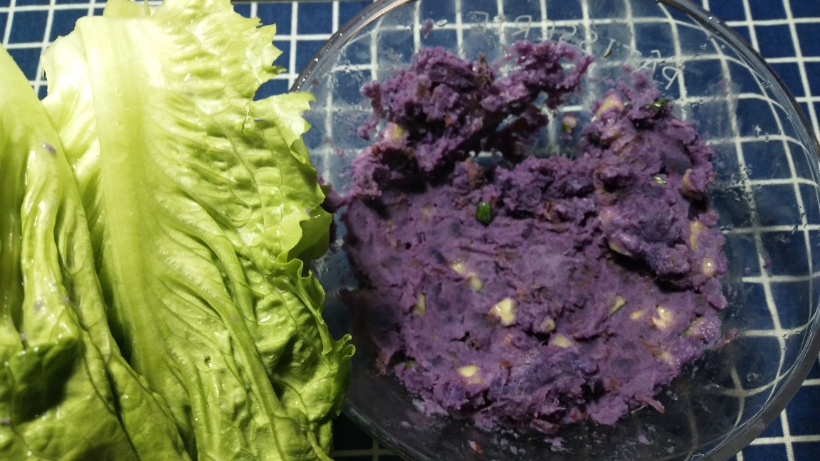 生菜卷紫薯沙拉的做法