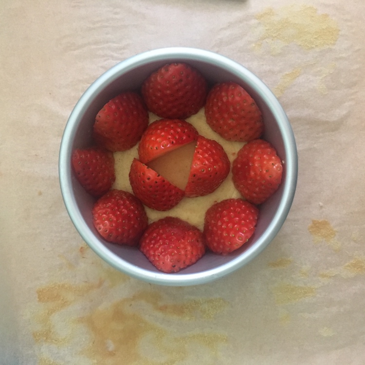 四寸草莓酸奶慕斯的做法 步骤13