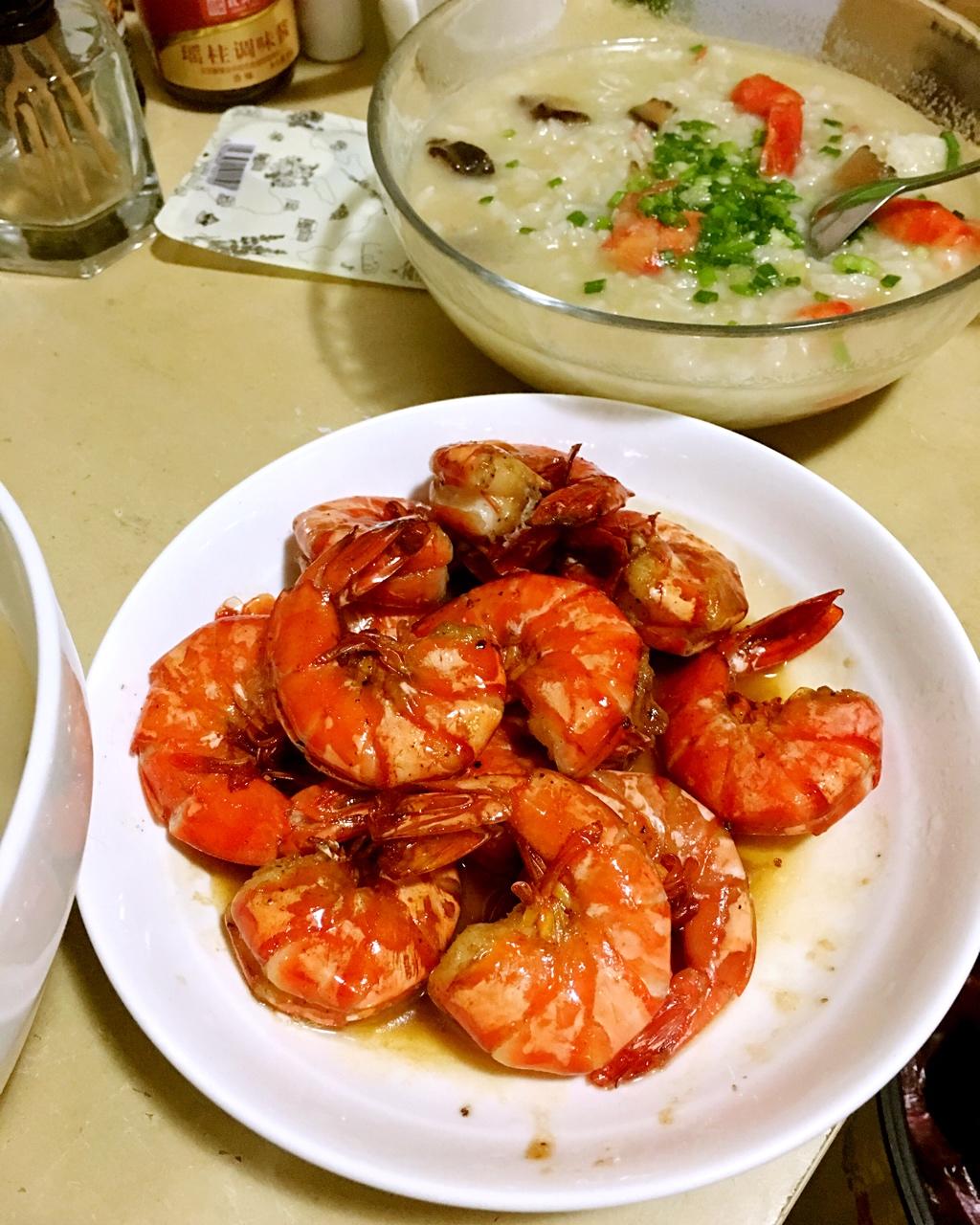 蒜香牛油虎虾