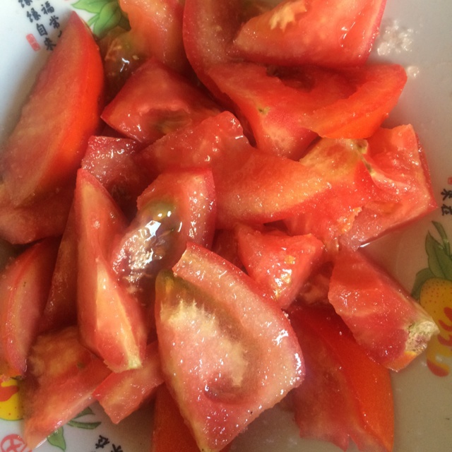 凉拌西红柿