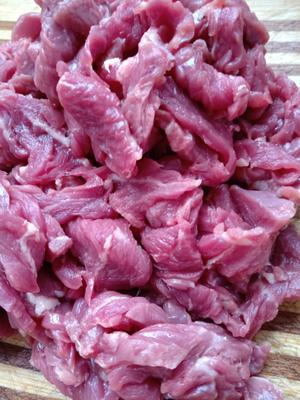 火辣辣夏日-江湖川菜-豆花牛肉的做法 步骤1
