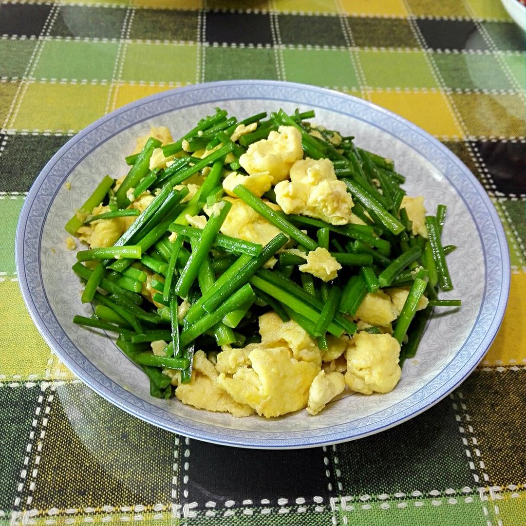 韭菜芯炒鸡蛋