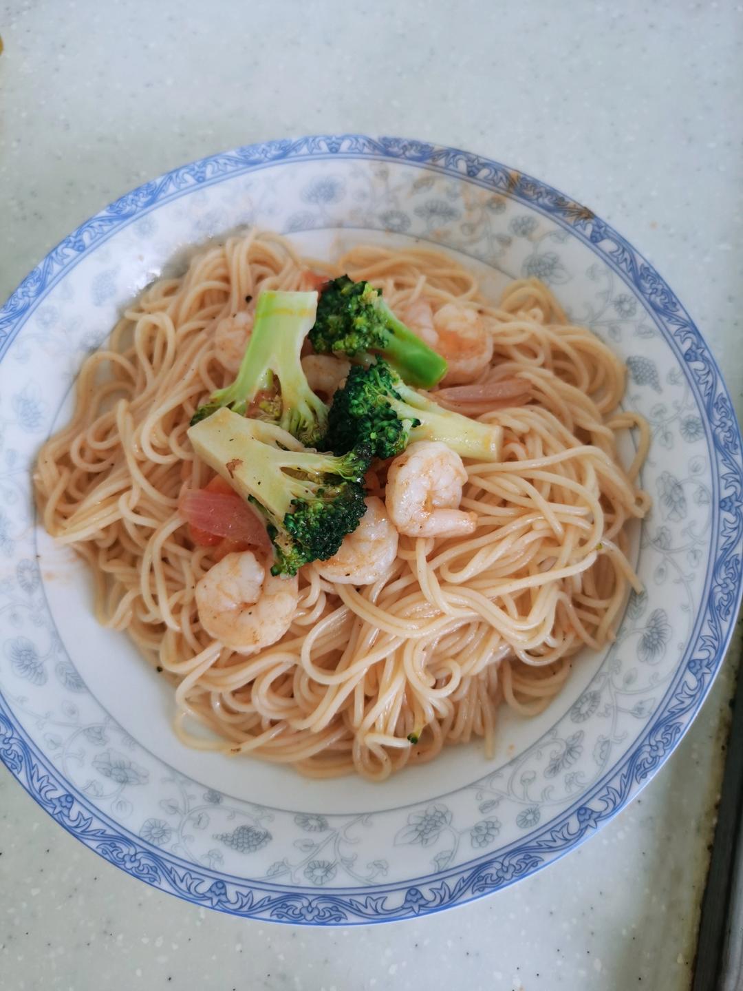 番茄虾仁意大利面