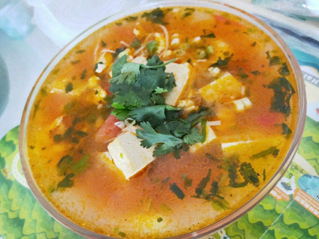 金针菇番茄豆腐汤