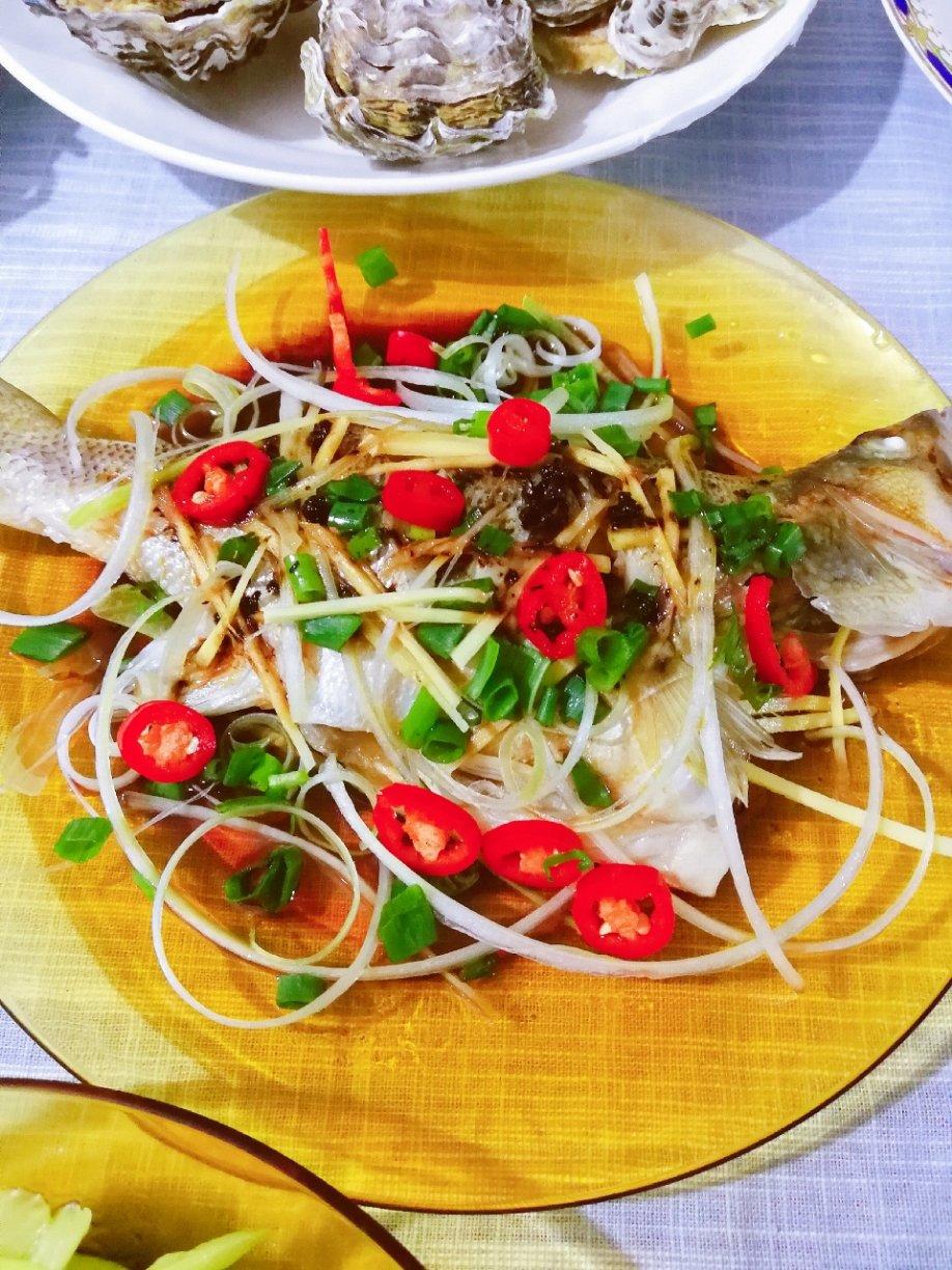 清蒸鲈鱼