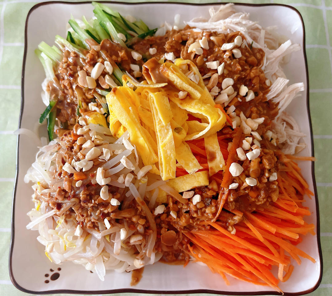 鸡丝凉面