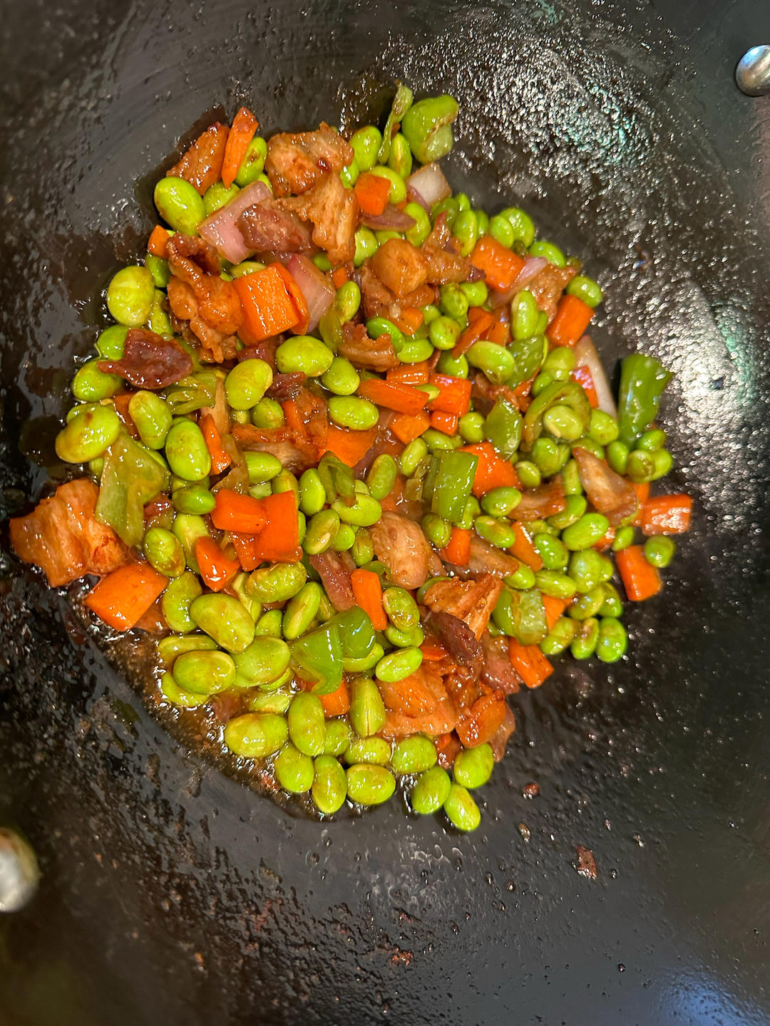 妈妈味道的豌豆焖五花肉