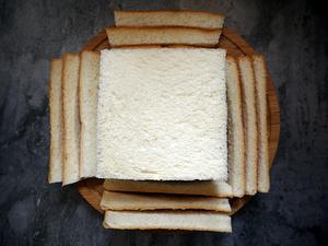 吐司这样吃--优格提拉米苏风三明治的做法 步骤1