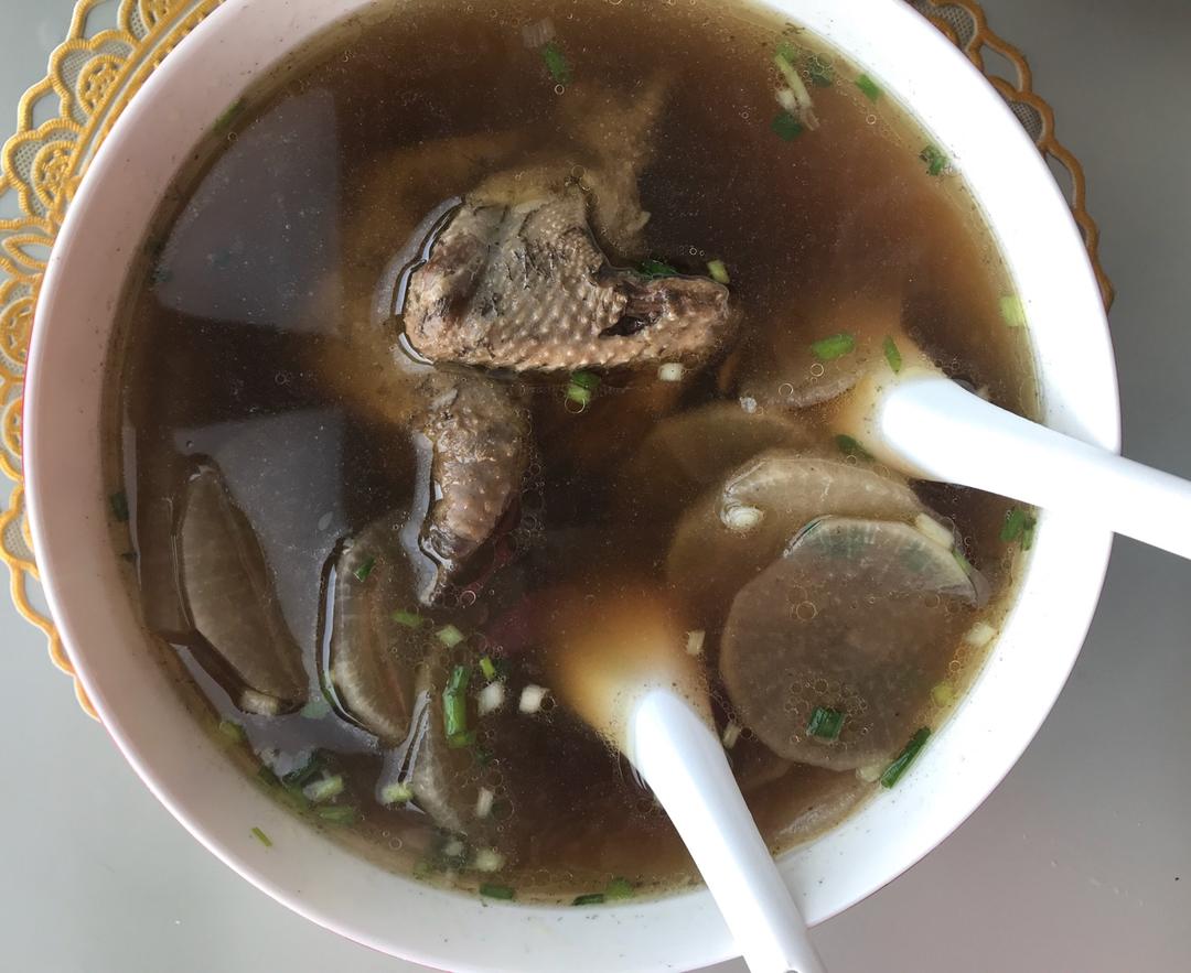清淡营养鸽子汤（不腻不腥又好吃）