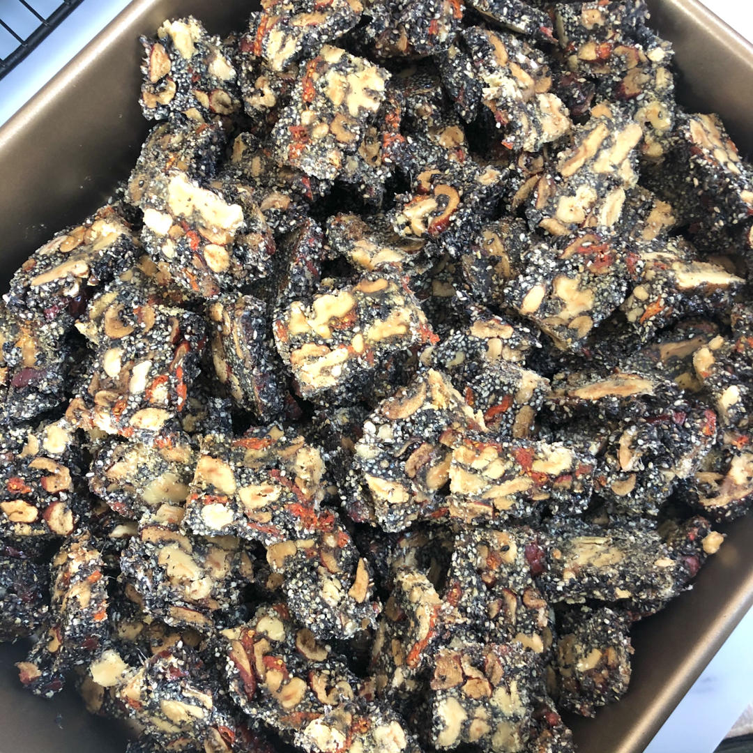 枸杞核桃花生黑芝麻片