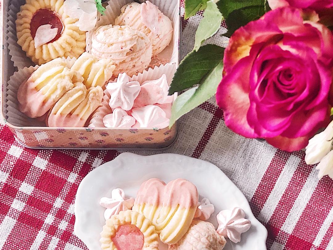 废小墟做的樱花糖霜摇摇乐饼干 玻璃糖饼干