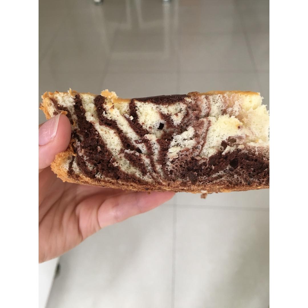双色拉花戚风蛋糕