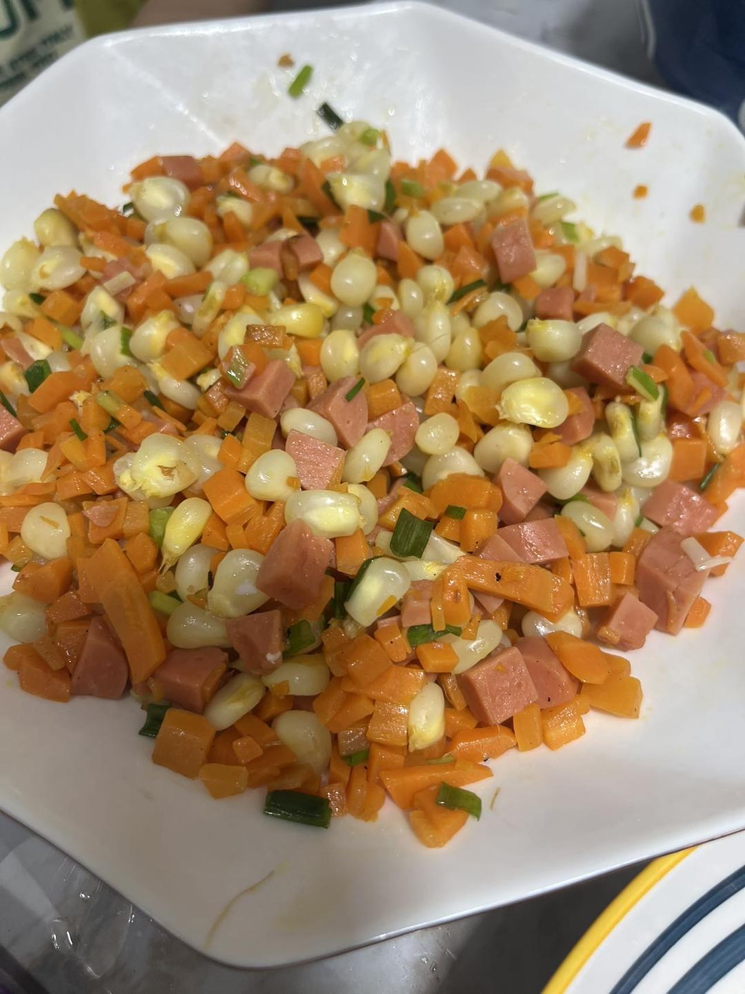 素炒三丁专治不吃素的小孩，一上桌就光盘。