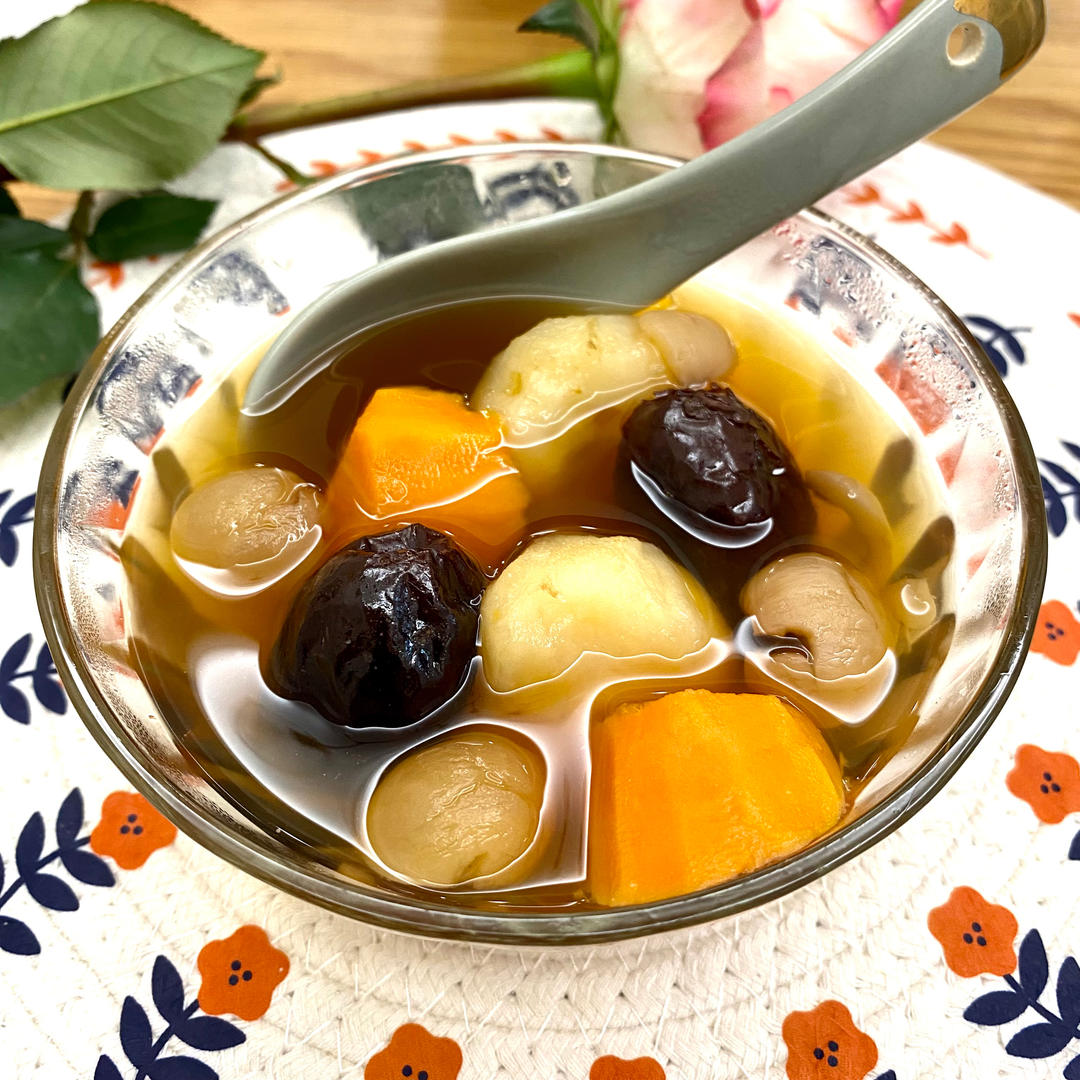 冬季桂圆荸荠清补甜水