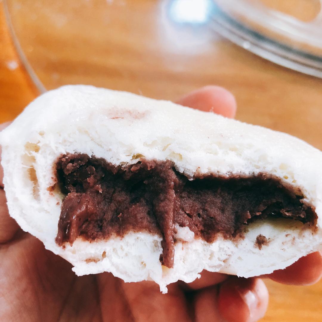 豆沙包，自制内馅比外面的更好吃