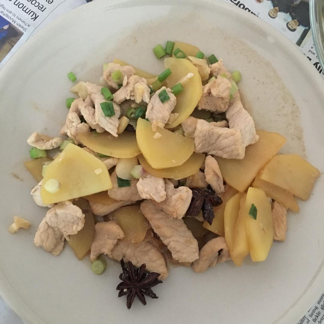 土豆烧肉片