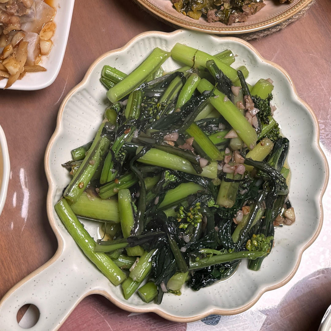 清炒红菜苔