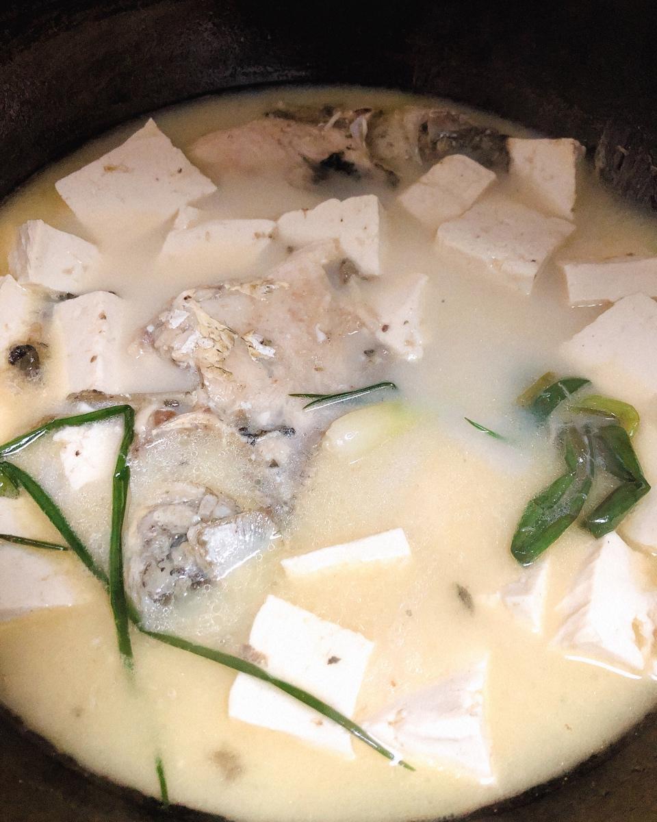 鲫鱼豆腐汤