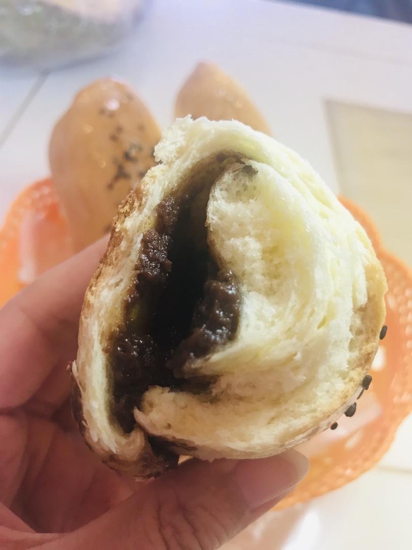 巧克力夹心多纳高面包