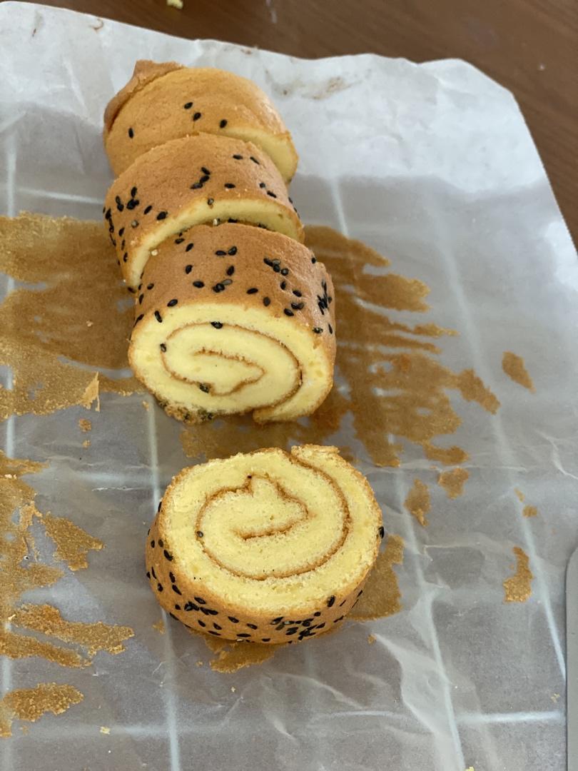 《Tinrry下午茶》教你做基础原味蛋糕卷